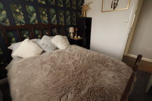 Photo 9- click for photo gallery